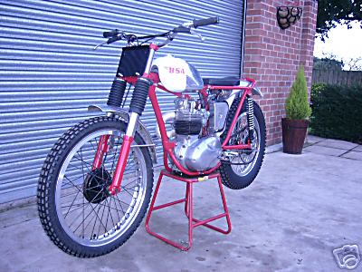 bikephotos/BobLutzBSA2.jpg